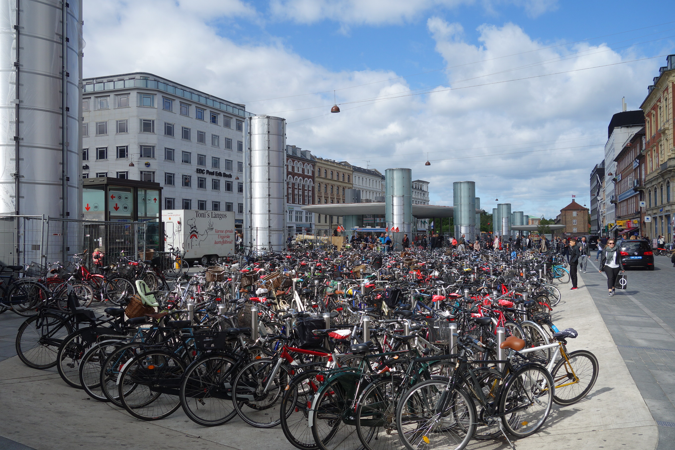 Cycling in Copenhagen 2: Station | Viewpoint Vancouver