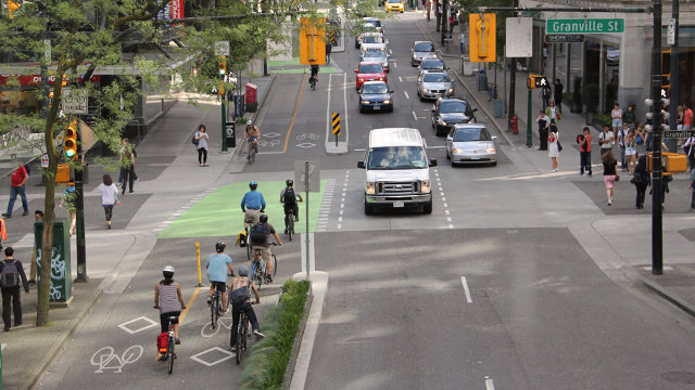 3035580-inline-i-1-new-report-shows-that-protected-bike-lanes-are-good-for-everyone-not-just-cyclists