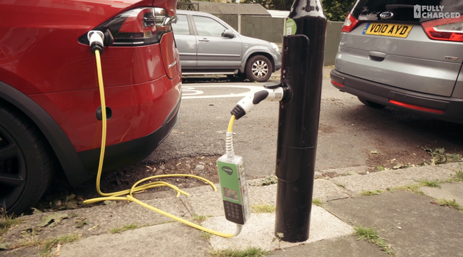 ubitricity-electric-vehicle-charging-662x0_q70_crop-scale